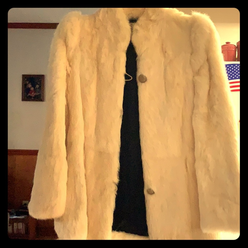 Fluffy jacket white
